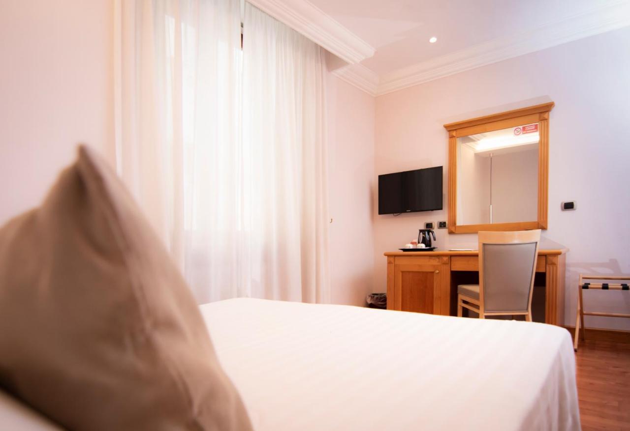 Vibe Nazionale Hotel 3*