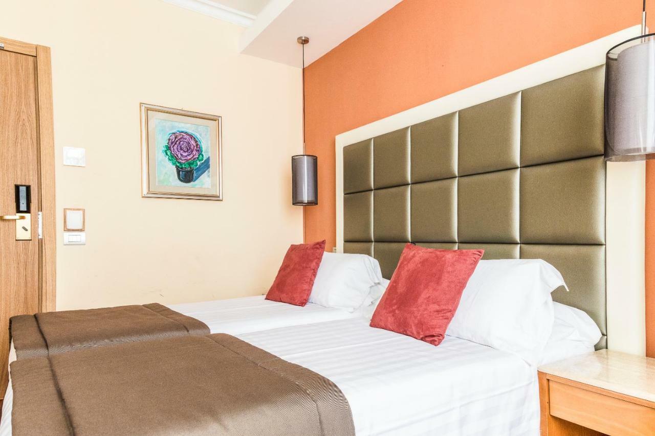 Vibe Nazionale Hotel 3*
